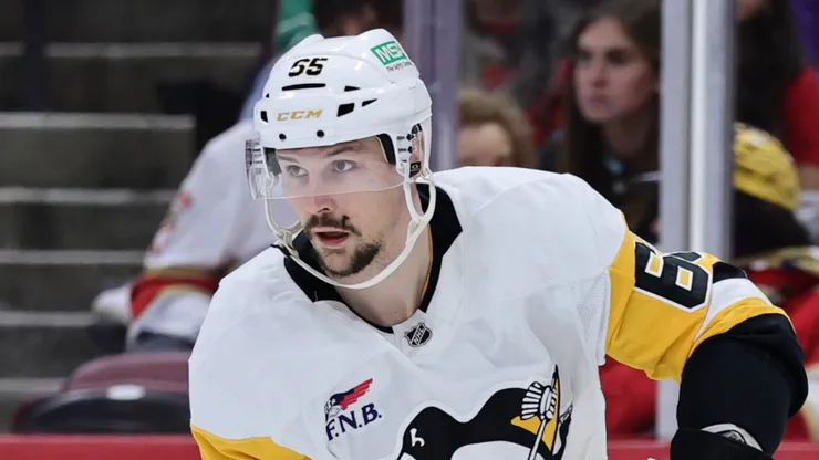Erik Karlsson, player of the Pittsburgh Penguins