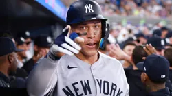 Aaron Judge delivers the game-winning sacrifice fly, sealing a historic Yankees comeback against the Mariners at Yankee Stadium.
