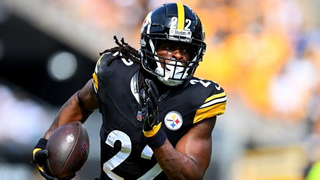 Najee Harris is the new Chargers' running back