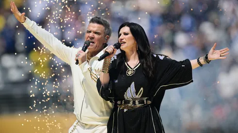 Robbie Williams and Laura Pausini perform during the Final Pre-Match Performance prior to the FIFA Club World Cup 2025 Final match between Chelsea FC and Paris Saint-Germain at MetLife Stadium on July 13, 2025.