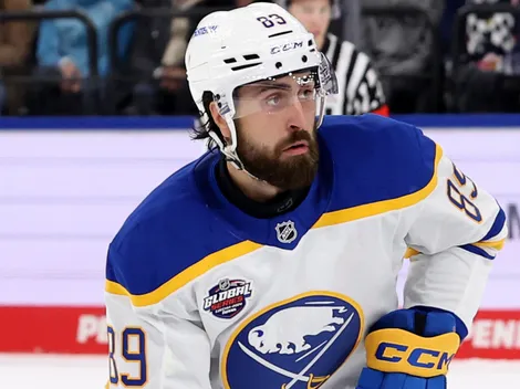 Alex Tuch reportedly close to receiving final offer amid interest from Oilers and Lightning