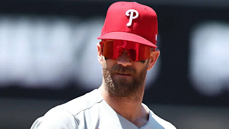 Bryce Harper #3 of the Philadelphia Phillies looks on against the Padres.