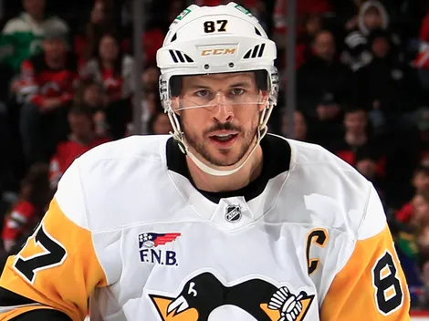 Crosby, Penguins reportedly at risk of losing key defenseman amid Hurricanes' interest