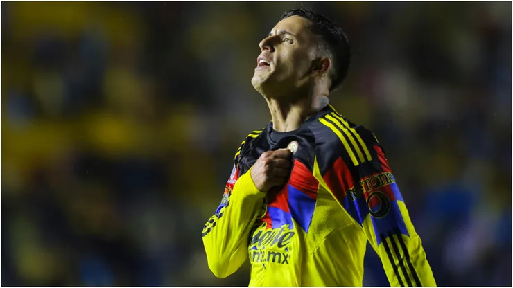 Brian Rodriguez of America