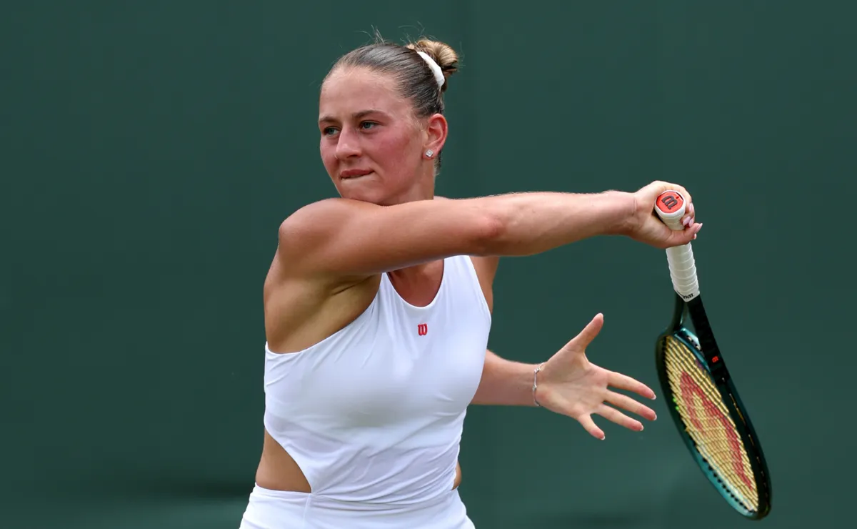 Marta Kostyuk's profile: Age, height, career highlights, family