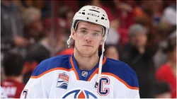 Connor McDavid #97 of the Edmonton Oilers warms up before the NHL game against the Arizona Coyotes at Gila River Arena on December 21, 2016 in Glendale, Arizona.
