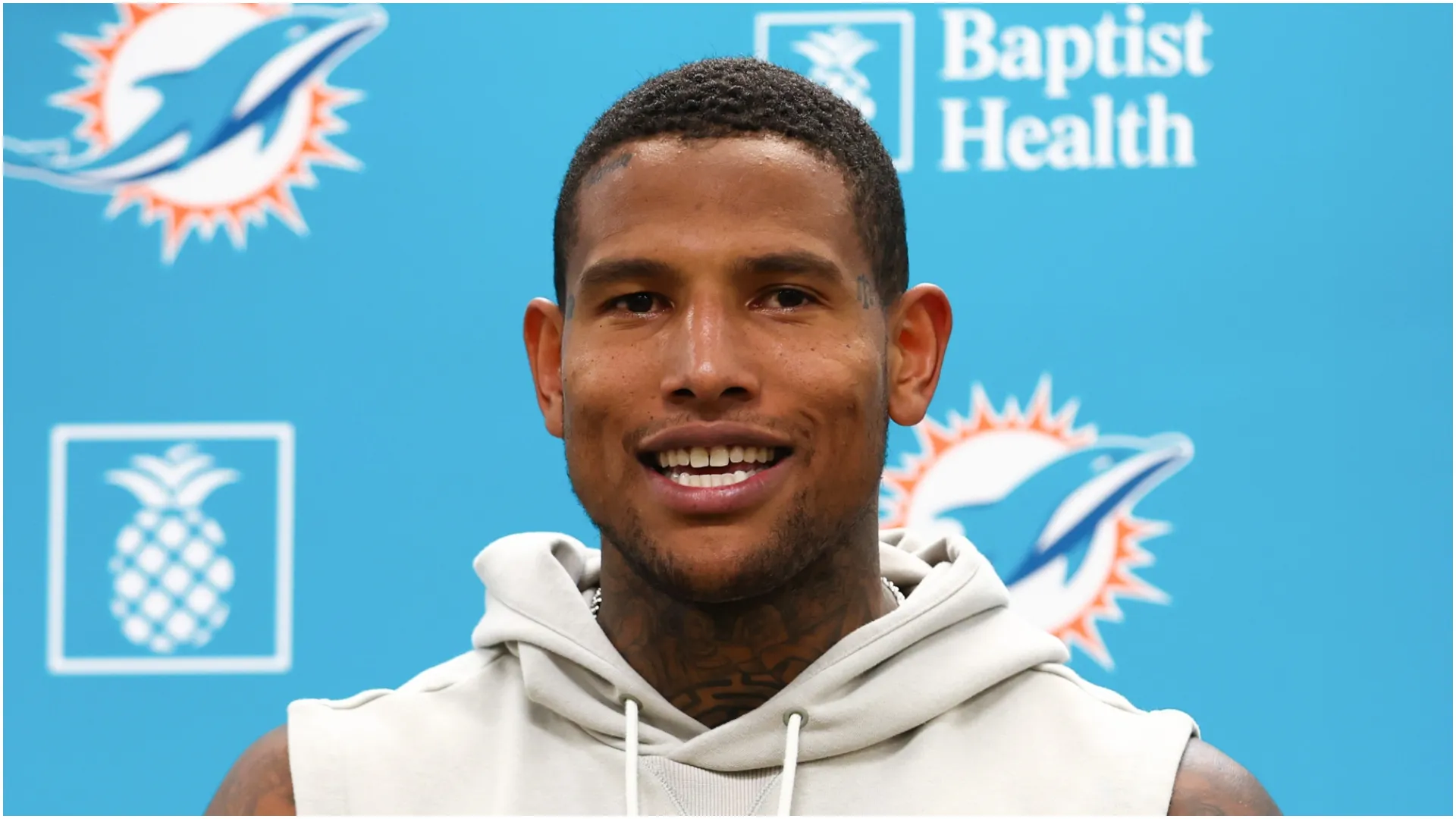 Darren Waller #83 of the Miami Dolphins.