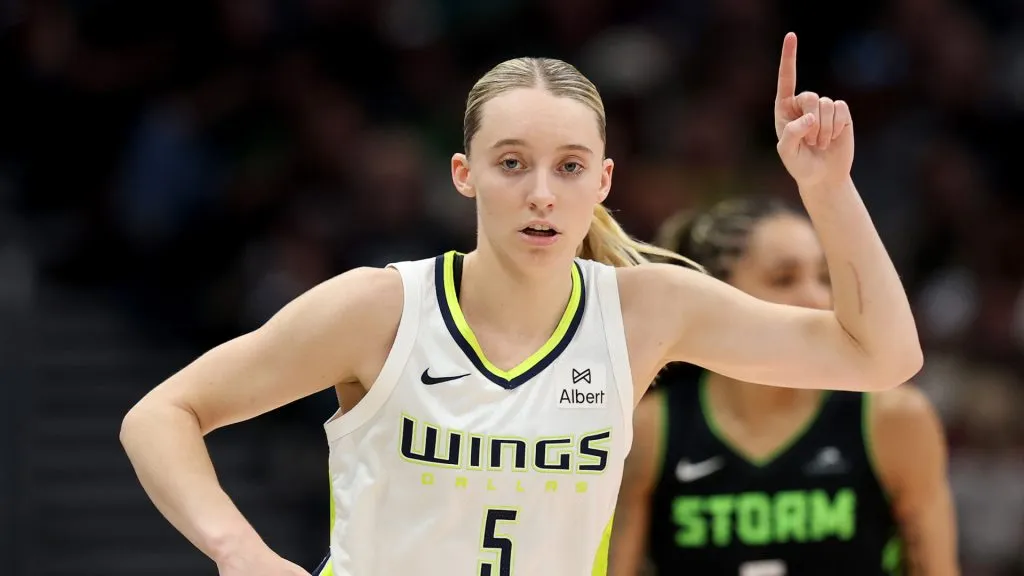 Paige Bueckers of the Dallas Wings celebrates (Getty Images)