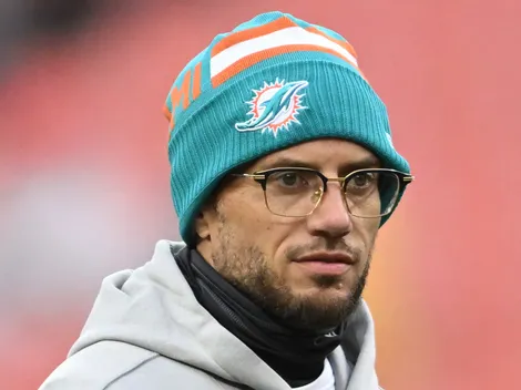 McDaniel leaves door open for more moves as Dolphins suffer multiple injuries