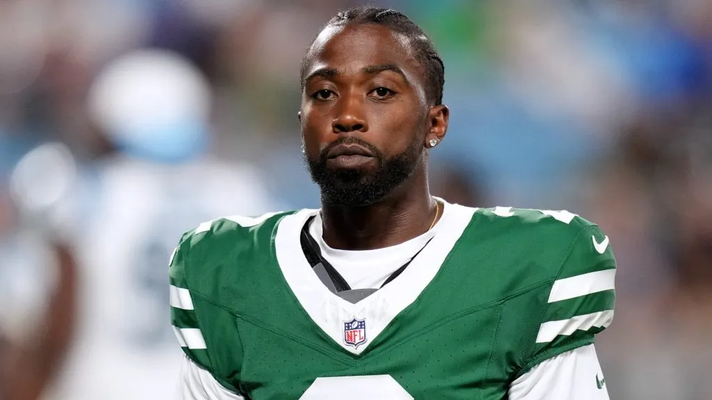 Tyrod Taylor #2 of the New York Jets