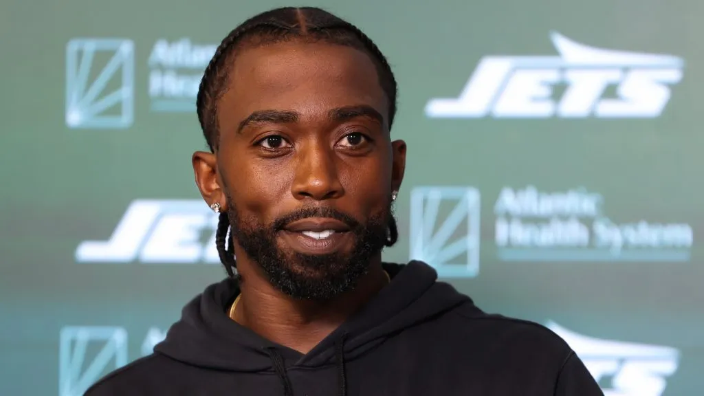 Tyrod Taylor of the New York Jets speaks to the media during New York Jets Mandatory Minicamp at Atlantic Health Jets Training Center on June 11, 2024. (Source: Luke Hales/Getty Images)