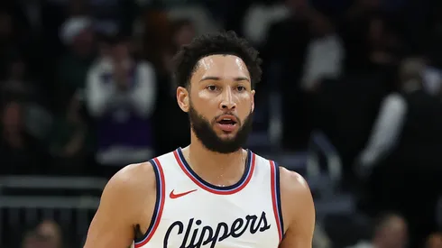 Ben Simmons #25 of the LA Clippers handles the ball during a game against the Milwaukee Bucks