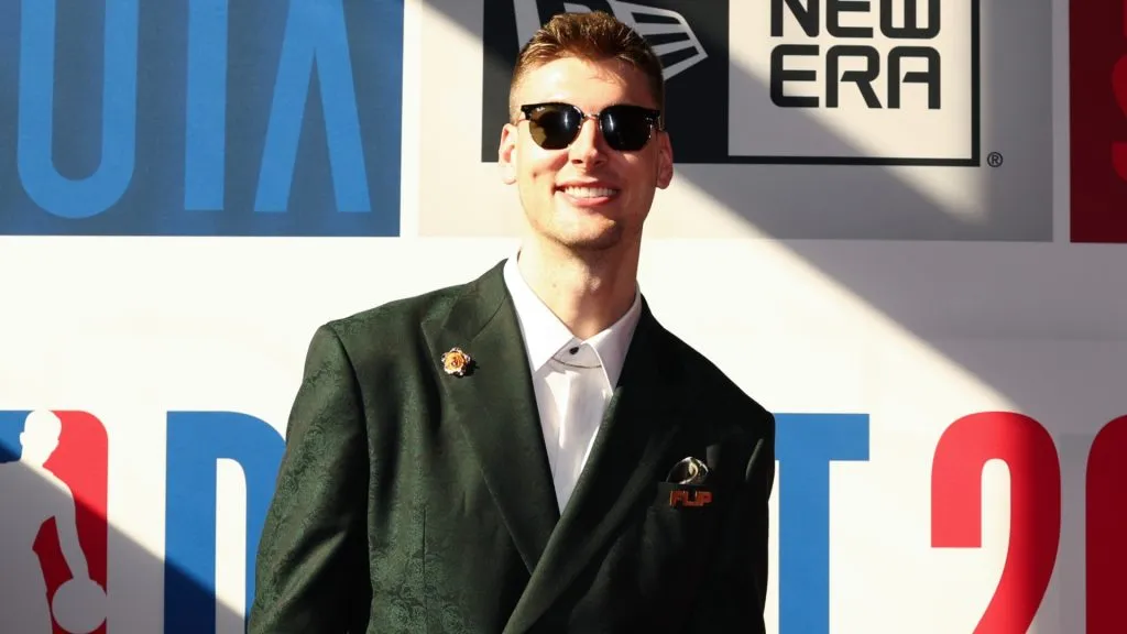 Kyle Filipowski arrives prior to the first round of the 2024 NBA Draft at Barclays Center on June 26, 2024. (Source: Sarah Stier/Getty Images)