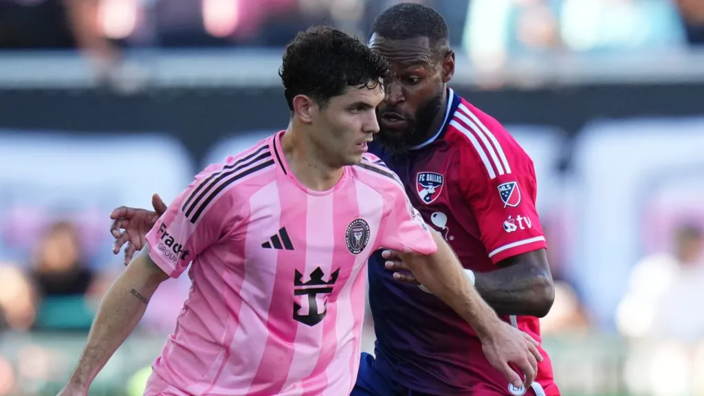 Leo Afonso #21 of Inter Miami CF controls the ball whilst under pressure from Sebastien Ibeagha #25 of FC Dallas.