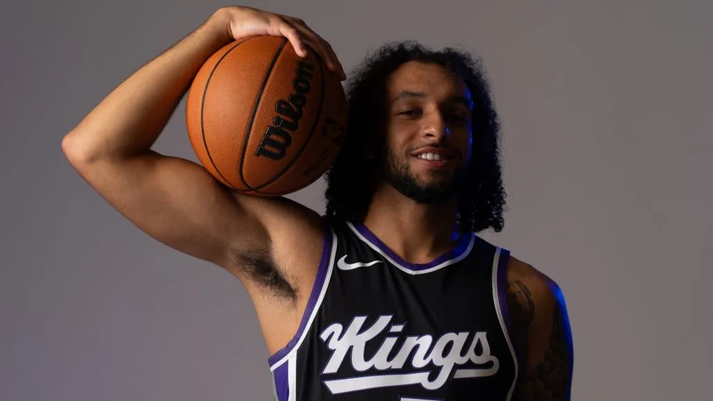 Devin Carter poses for a photo during a media day photo shoot at Sacramento Kings Practice Facility on September 30, 2024. (Source: John Todd/Getty Images)