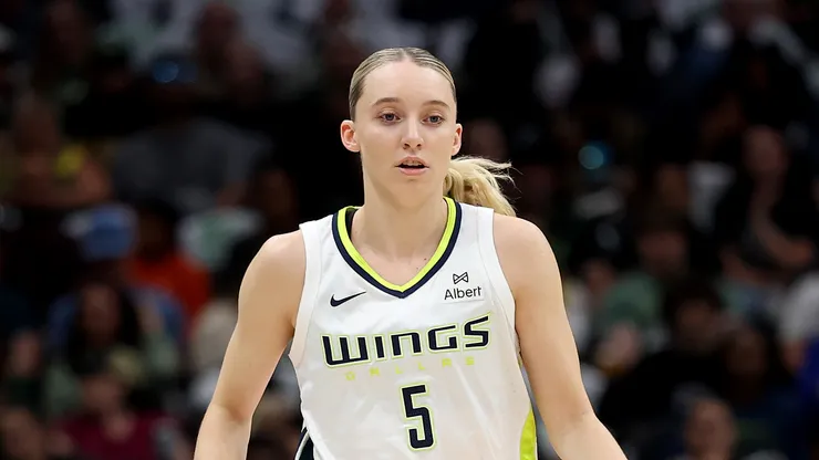 Paige Bueckers #5 of the Dallas Wings dribbles against the Seattle Storm during the second half