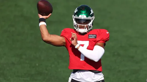 Justin Fields #7 of the New York Jets.