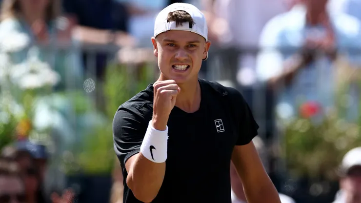 Holger Rune of Denmark celebrates a point against Christopher O'Connell of Australia during the 2025 HSBC Championships.