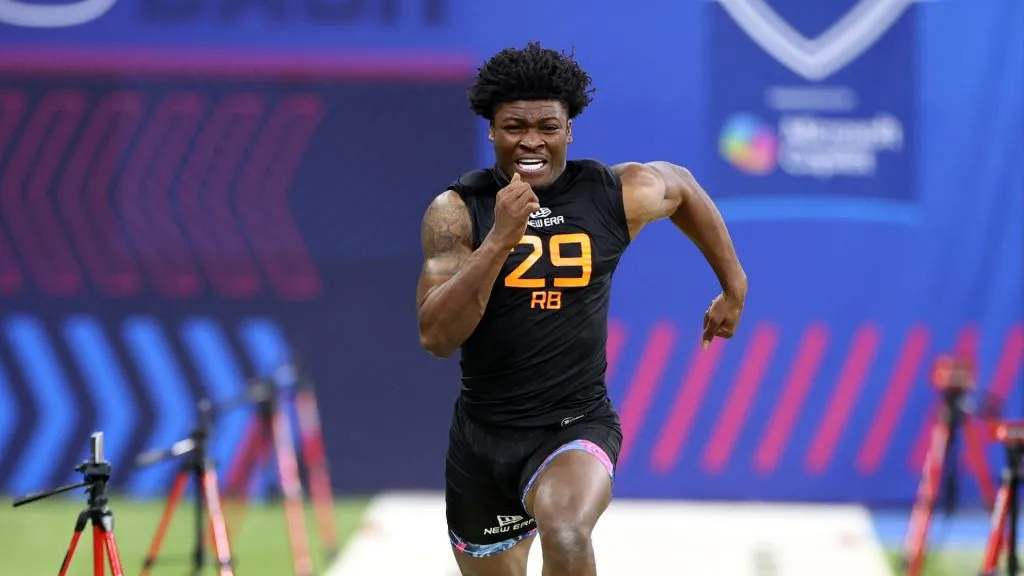 Brashard Smith #RB29 of SMU participates in a drill during the NFL Scouting Combine at Lucas Oil Stadium on March 01, 2025 in Indianapolis, Indiana.