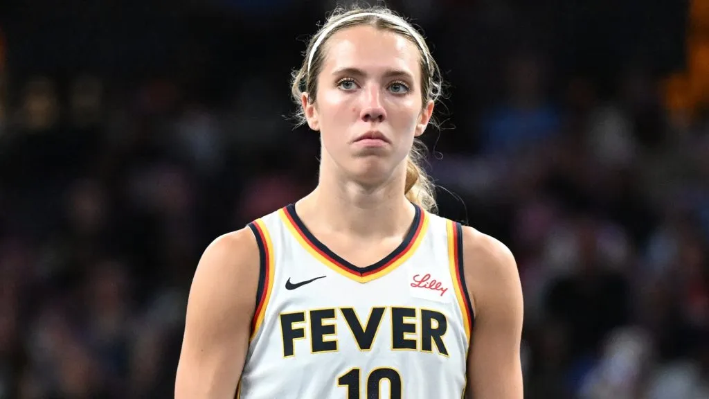 Lexie Hull #10 of the Indiana Fever looks on against Atlanta Dream during the fourth quarter at Gateway Center Arena on June 10, 2025. (Source: Paras Griffin/Getty Images)