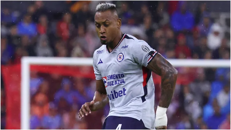 Willer Ditta of Cruz Azul