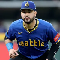 MLB Rumors: NL Central team reportedly expresses interest in Eugenio Suarez