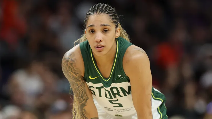 Gabby Williams #5 of the Seattle Storm during the WNBA game at PHX Arena on June 07, 2025.