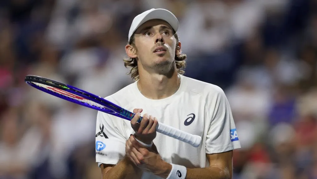 Alex De Minaur looks on during his quarterfinals match in Toronto (Getty Images)