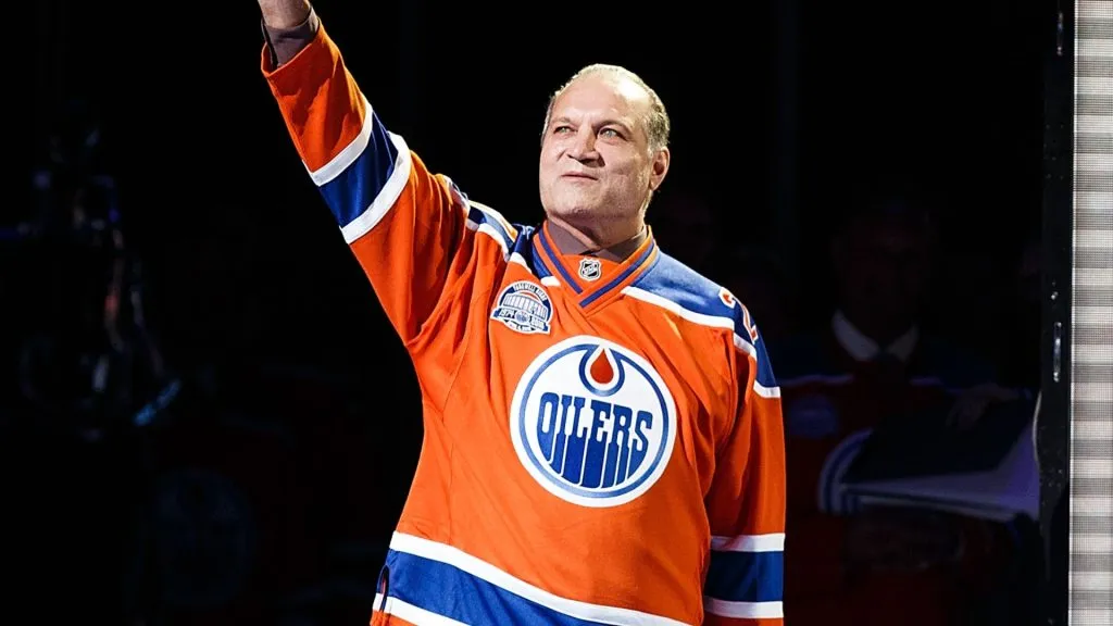 Dave Semenko is introduced during the closing ceremonies at Rexall Place following the game between the Edmonton Oilers and the Vancouver Canucks on April 6, 2016. (Source: Codie McLachlan/Getty Images)