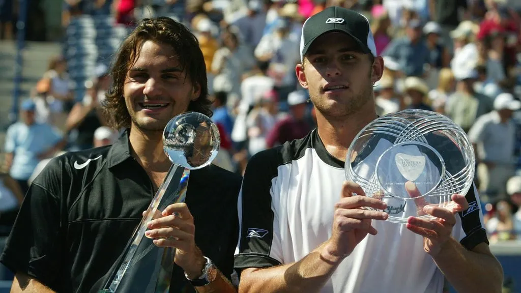 Roger Federer defeated Andy Roddick when the Amercan reached the Masters 1000 final in Toronto in 2004. (Elsa/Getty Images)