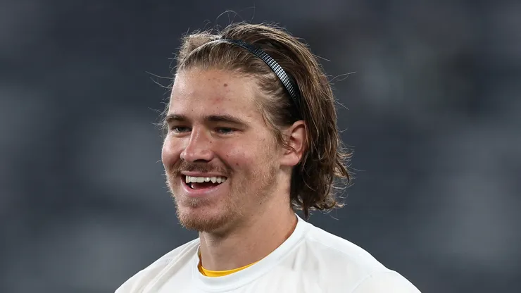 Justin Herbert quarterback of the Los Angeles Chargers
