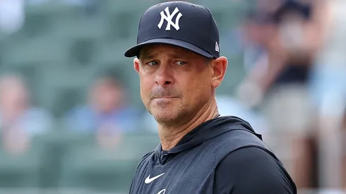 Aaron Boone #17 of the New York Yankees during a game.