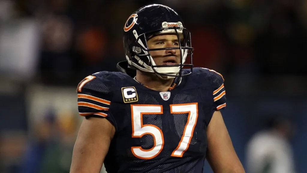 Olin Kreutz #57 of the Chicago Bears looks on late in the fourth quarter against the Green Bay Packers in the NFC Championship Game at Soldier Field on January 23, 2011. (Source: Jonathan Daniel/Getty Images)