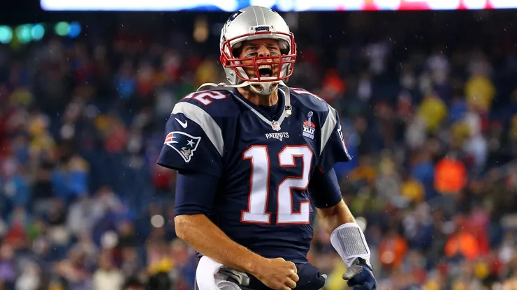 Tom Brady #12 of the New England Patriots