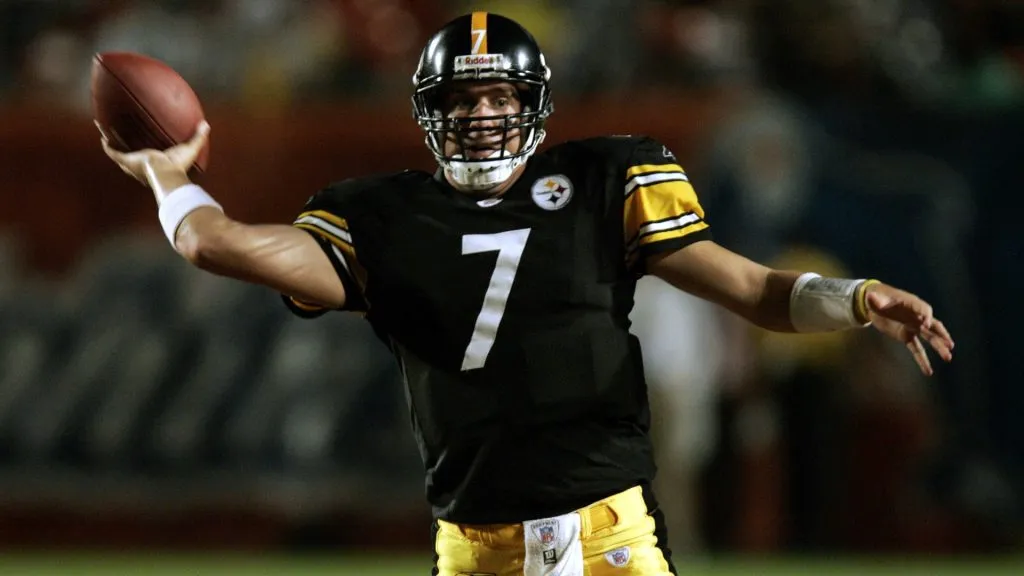 Quarterback Ben Roethlisberger #7 of the Pittsburgh Steelers goes back to pass against the Miami Dolphins at Pro Player Stadium September 26, 2004. (Source: Eliot J. Schechter/Getty Images)
