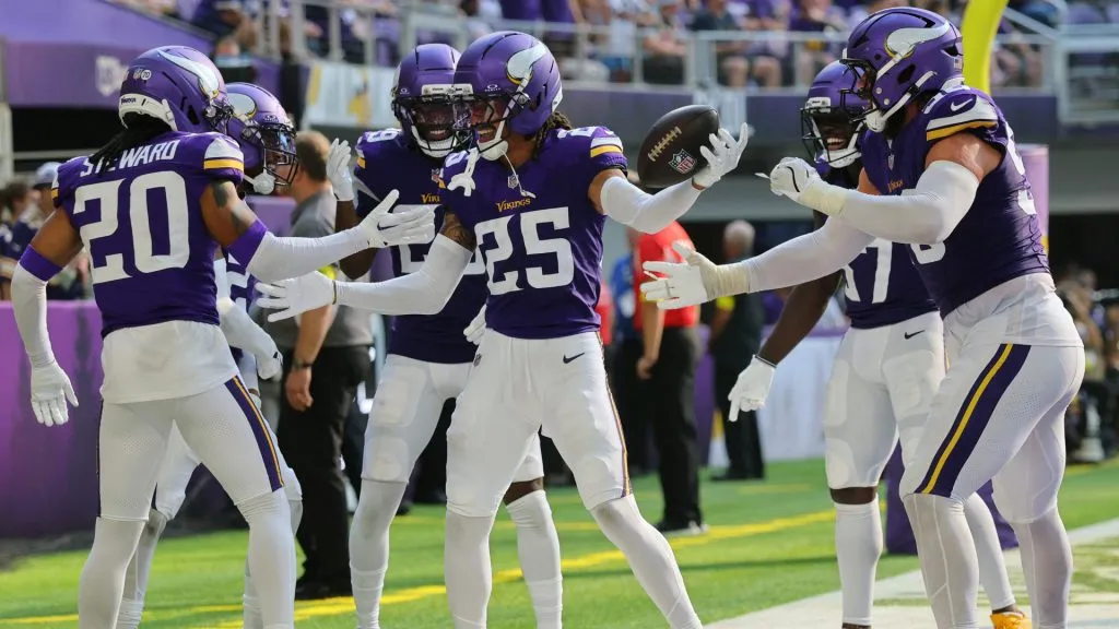 Minnesota Vikings playing against Houston Texans