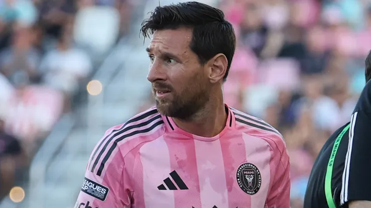 Lionel Messi #10 of Inter Miami CF looks dejected as he leaves the pitch with a injury during the Leagues Cup.