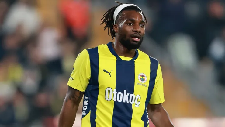 Allan Saint-Maximin of Fenerbahce looks on during the Turkish Super League match between Fenerbahce and Galatasaray at Ulker Sukru Saracoglu Stadium on April 2, 2025.
