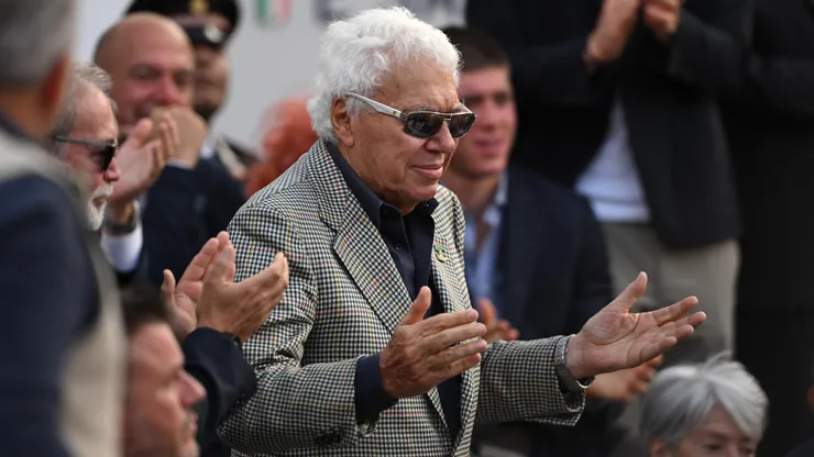 Former Italian tennis star Nicola Pietrangeli is given a round of applause on Day 14 of the Internazionali BNL D'Italia 2024 at Foro Italico.