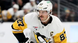 Sidney Crosby battled on the ice for the Pittsburgh Penguins, facing intense competition from a former Toronto Maple Leafs defenseman.