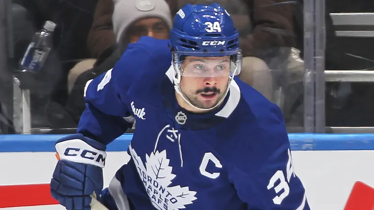 Auston Matthews' Maple Leafs closely watch the situation with a teammate.