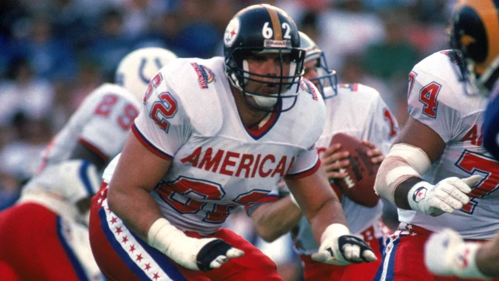 Buffalo Bills offensive tackle Tunch Ilkin #62 of the AFC squad stands in protection during the 1990 NFL Pro Bowl at Aloha Stadium on February 4, 1990. (Source: George Rose/Getty Images)