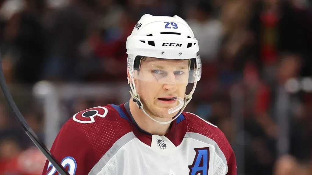 Nathan MacKinnon looks at his side