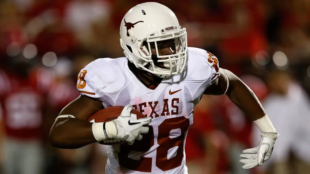 Malcolm Brown #28 of the Texas Longhorns runs upfield against the Ole Miss Rebels at Vaught-Hemingway Stadium on September 15, 2012. (Source: Scott Halleran/Getty Images)
