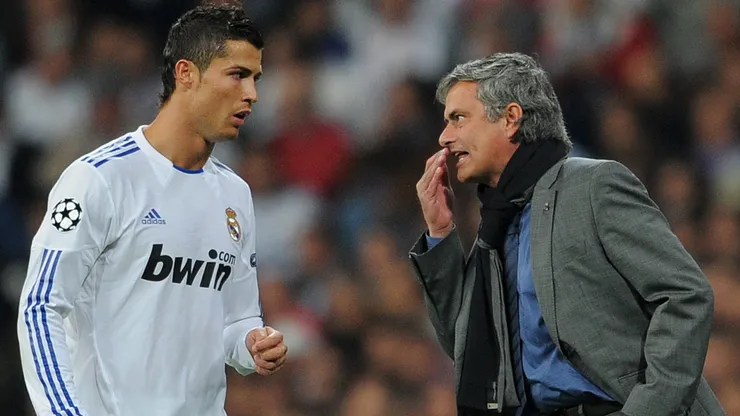 Head Coach Jose Mourinho (R) of Real Madrid instructs Cristiano Ronaldo during the UEFA Champions League.