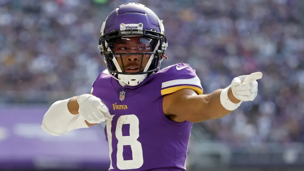 Justin Jefferson #18 of the Minnesota Vikings celebrates a first down catch against the Chicago Bears during the first quarter at U.S. Bank Stadium on October 09, 2022. (Source: David Berding/Getty Images)