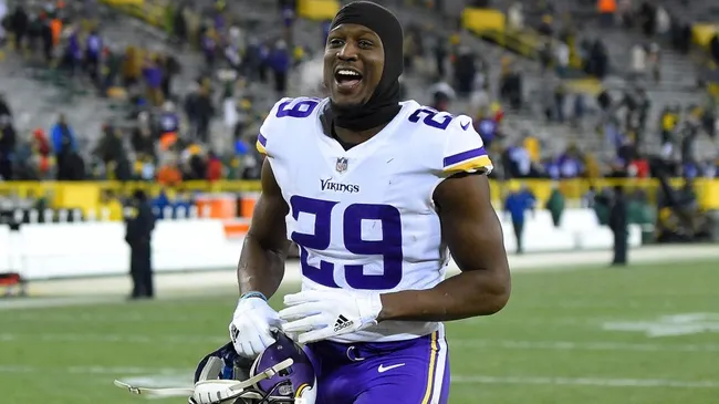 Xavier Rhodes #29 of the Minnesota Vikings leaves the field following a game against the Green Bay Packers at Lambeau Field on December 23, 2017. (Source: Stacy Revere/Getty Images)