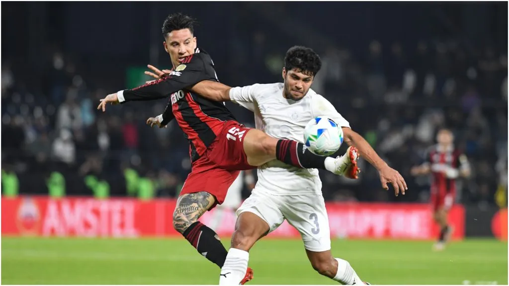 Sebastian Driussi of River Plate and Robert Rojas of Club Libertad – Christian Alvarenga/Getty Images