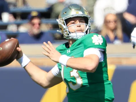 CJ Carr gets support from Notre Dame teammates after being named starting QB