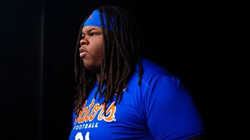 Desmond Watson (Source: @_.21answers._)